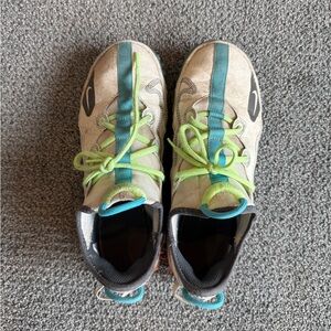 Nike Turf Baseball Cleats - Size 6Y